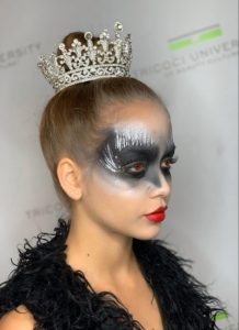 halloween black swan 