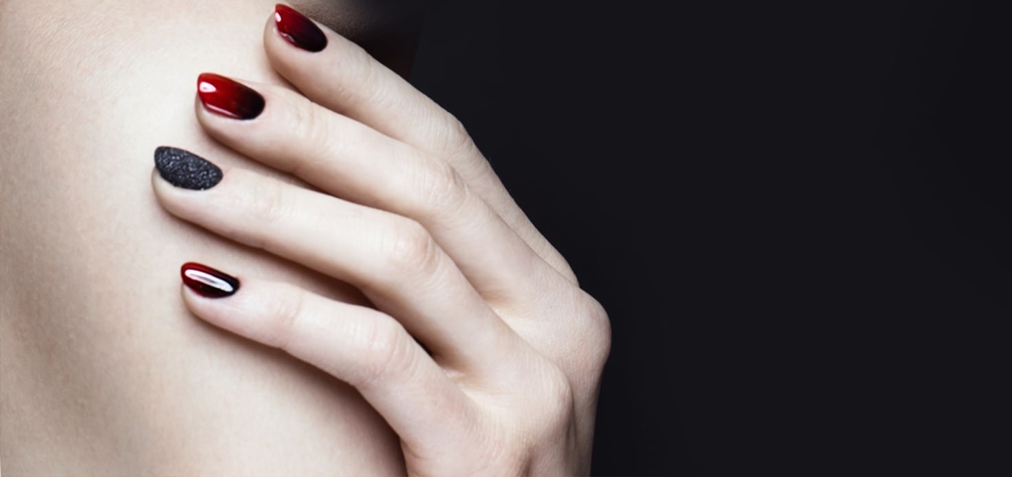 nails_header3