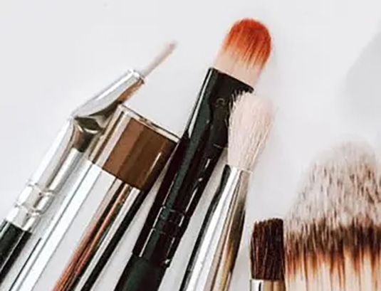 Makeup brushes